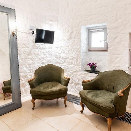 Petranima Wellness In Trulli Acomodação com café da manhã Ostuni Exterior foto